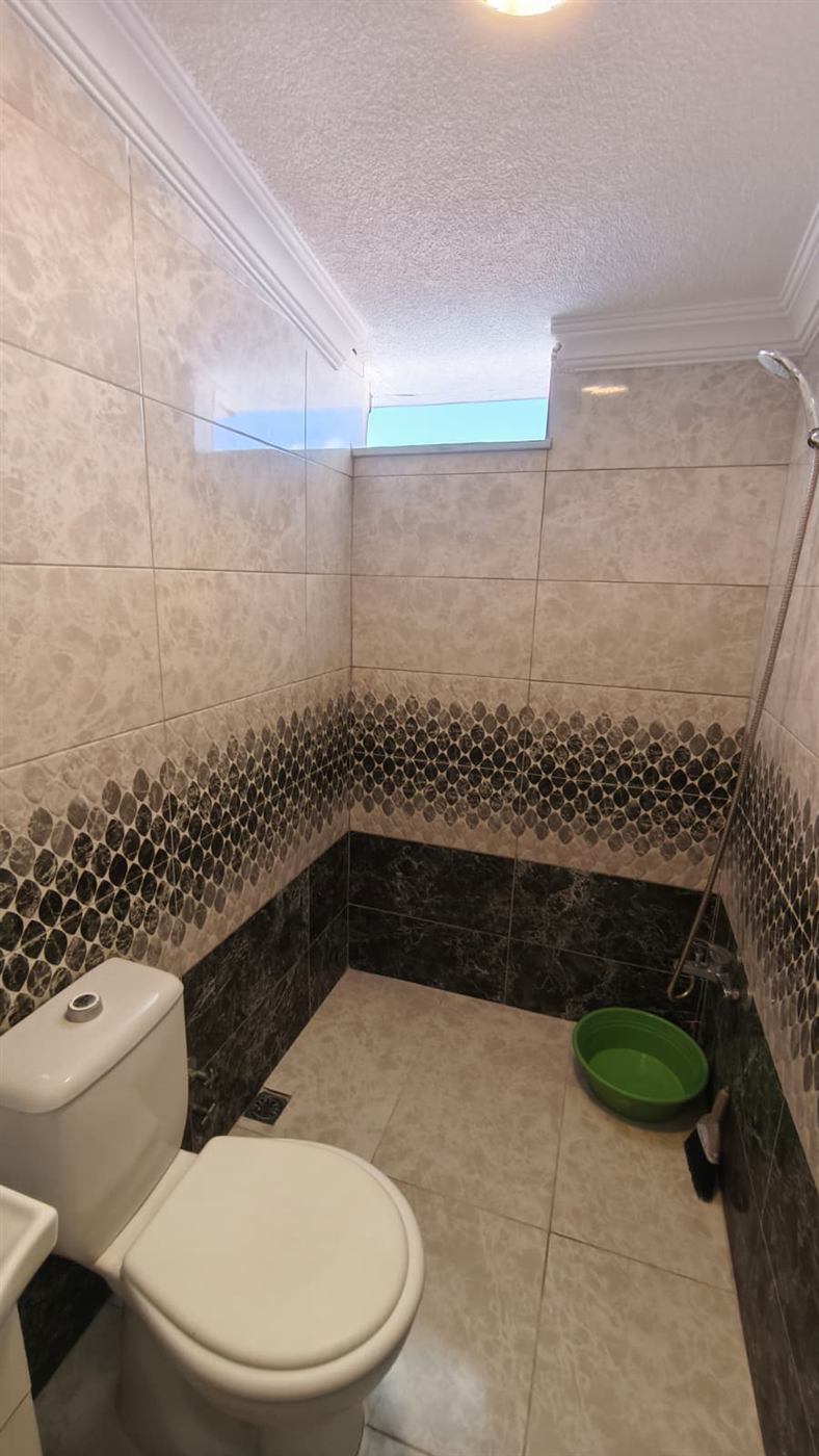 Duşlu banyo