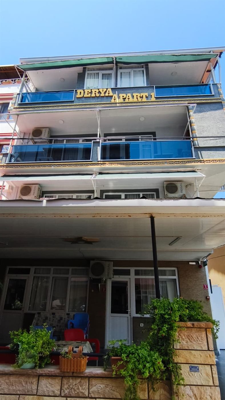 Derya Apart 1 bina cephesi