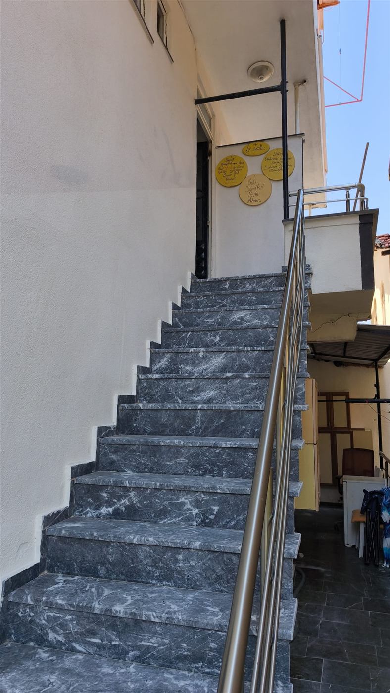 Merdiven ve giriş alanı